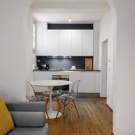 Unyca - Quiet And Living In Apartamento *