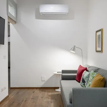 Unyca - Quiet And Living In Apartment Florence